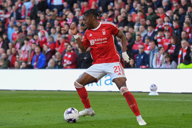 双方曾各展 双方曾各展