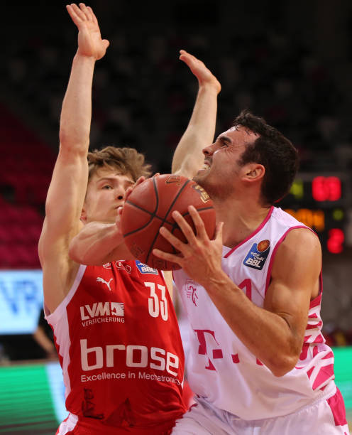 对比之下 对比之下