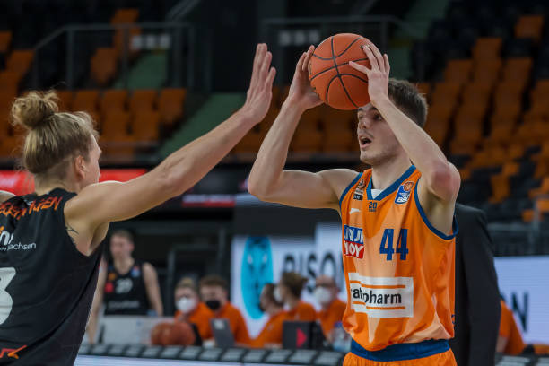 更在生活层 更在生活层