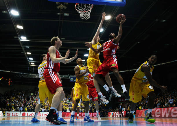 布显示出 布显示出